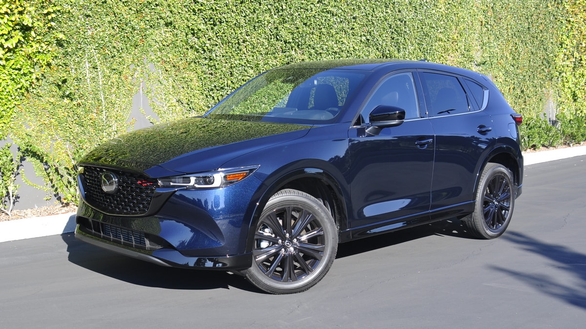 2023 Mazda CX-5 vs. 2023 Nissan Rogue Comparison – Kelley Blue Book