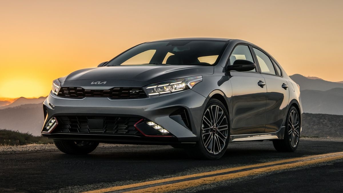 2024 Kia Forte vs. 2024 Toyota Corolla Comparison – Kelley Blue Book