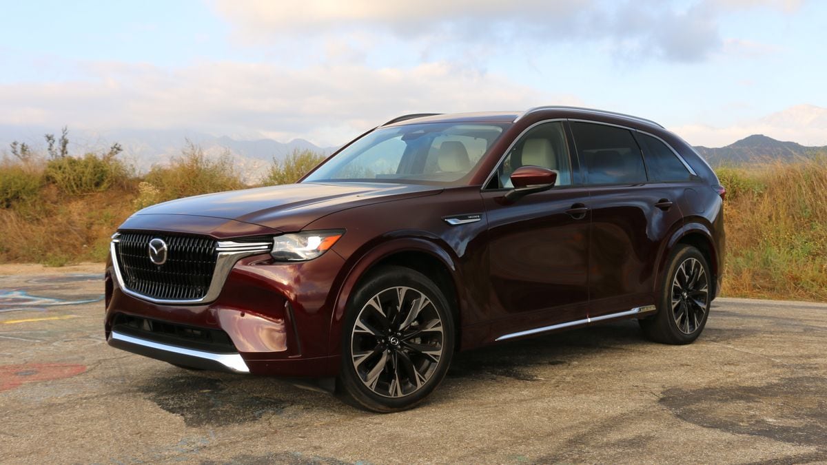 2024 Mazda CX-90 vs. 2024 Toyota Highlander Comparison – Kelley Blue Book